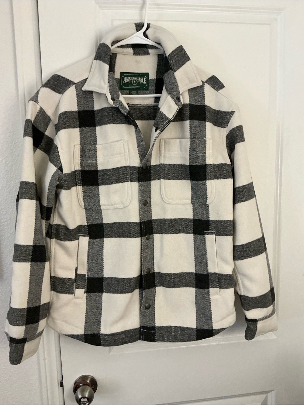 NWOT American Eagle Super Soft Buffalo Plaid Snap Button Fleece Shacket Size S
